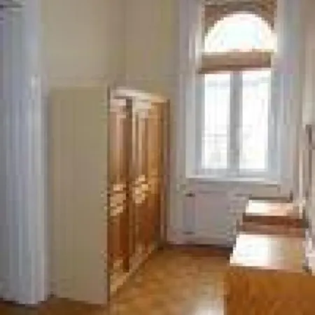 Gazde/Camere de închiriat 9 Budapesta
